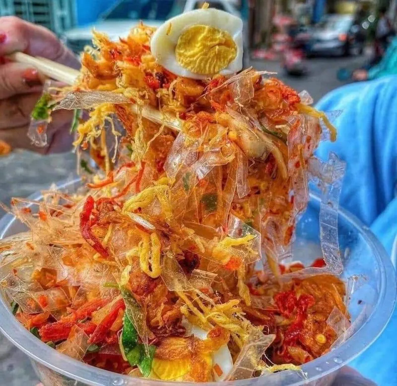 Bánh Tráng Trộn: Món Ăn Vặt Được Yêu Thích