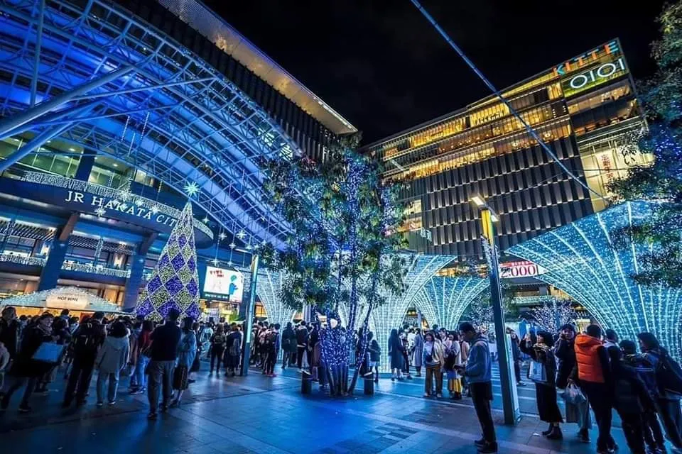 Khám Phá Các Địa Điểm Thú Vị Khác Tại Fukuoka
