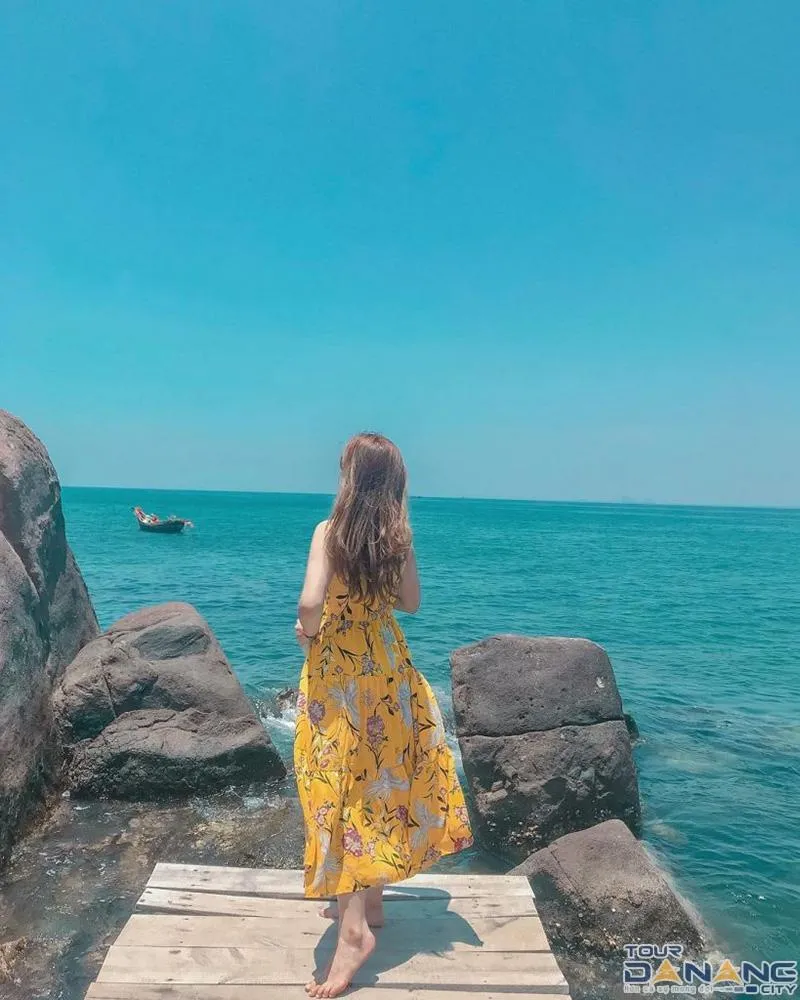 Bãi Đá Đen - Địa điểm cắm trại ưa thích của giới trẻ
