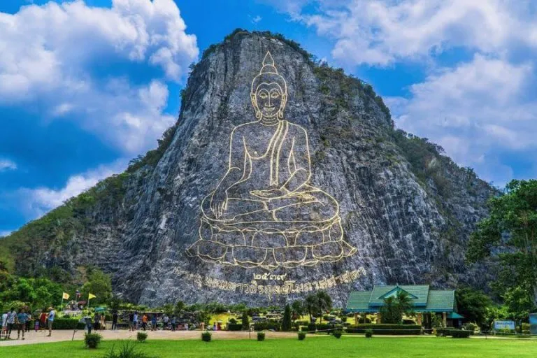 Kết hợp tham quan các điểm du lịch lân cận