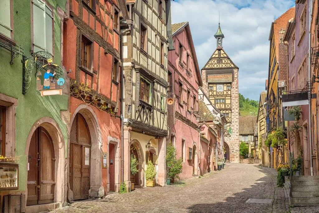 Seasonal Visits: Best Times to Travel to Alsace