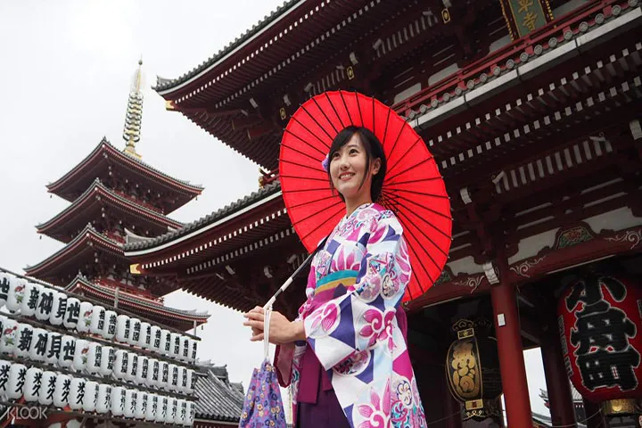 Trải Nghiệm Mặc Kimono Khi Dạo Phố