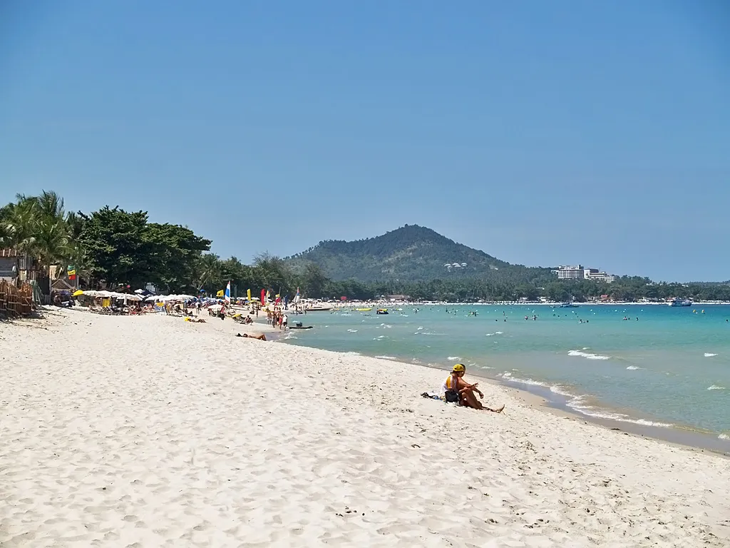 Chaweng – Travel guide at Wikivoyage