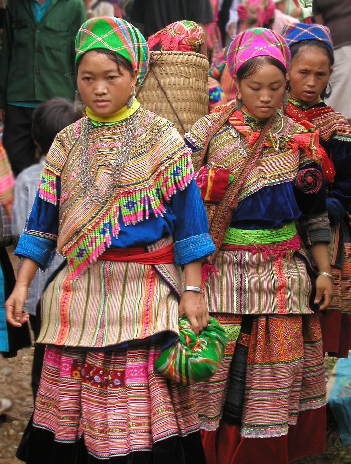 Exploring the Local Hmong Culture