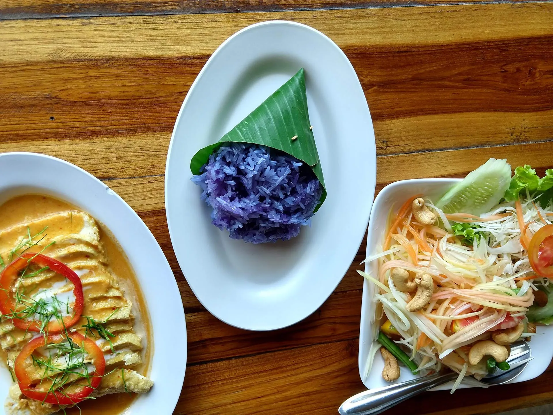 Vegetarian and Vegan Options: Satisfying Plant-Based Palates