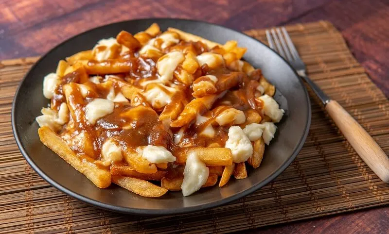 Nguyên liệu chính tạo nên Poutine