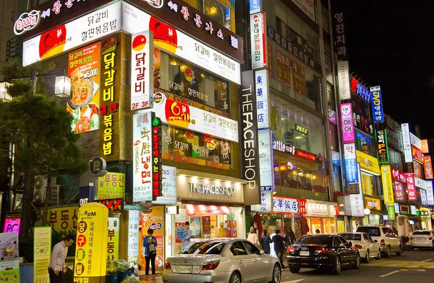 Giới thiệu về chợ đêm Myeongdong