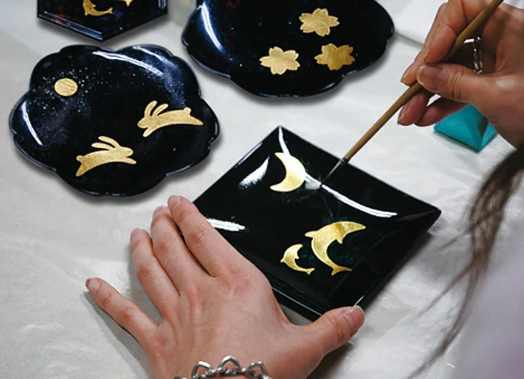 Mastering the Craft: Visiting Gold Leaf Workshops