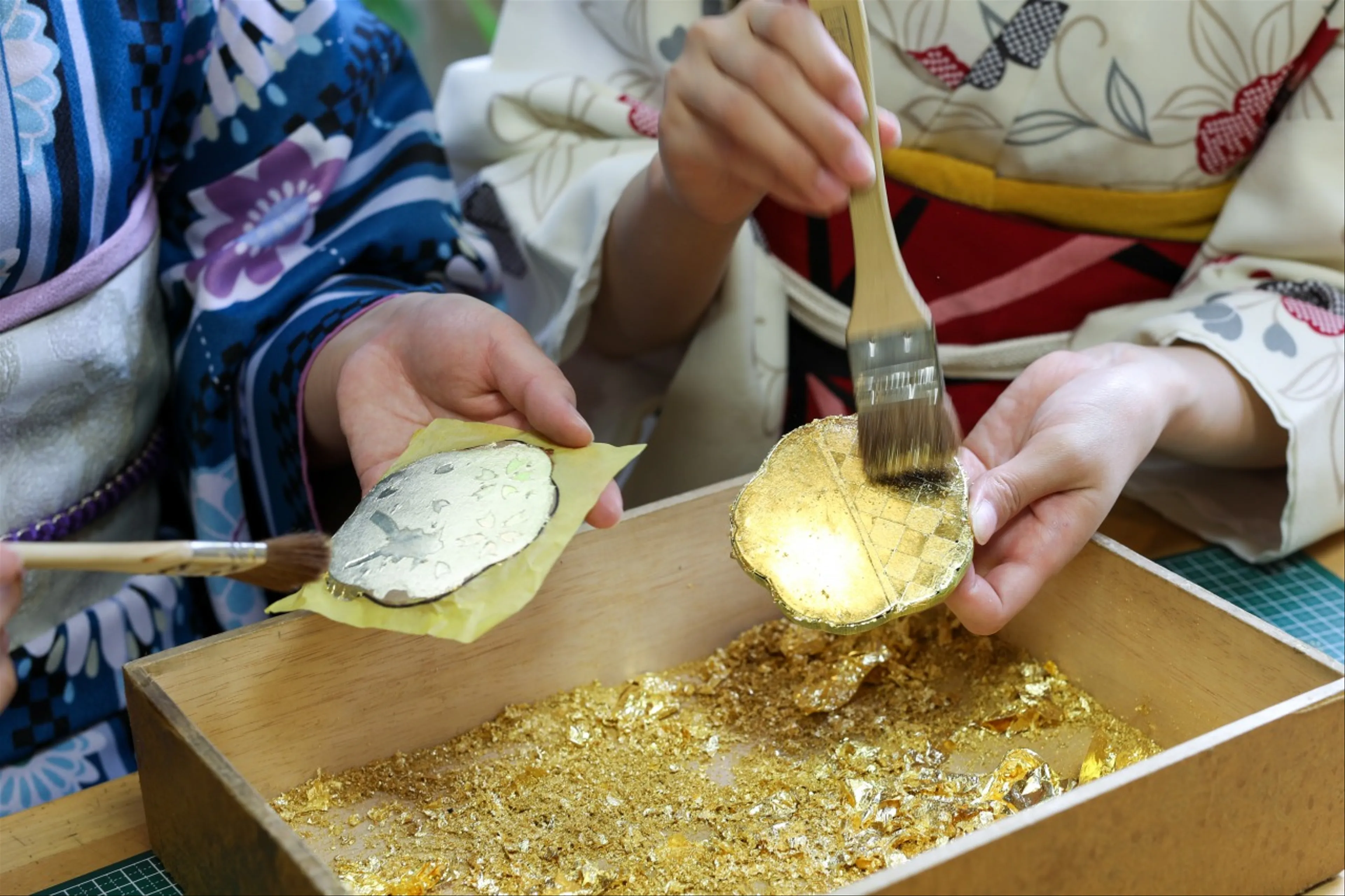 Discover the Traditional Crafts of Kanazawa: A Journey Through Gold Leaf and Kaga Yuzen