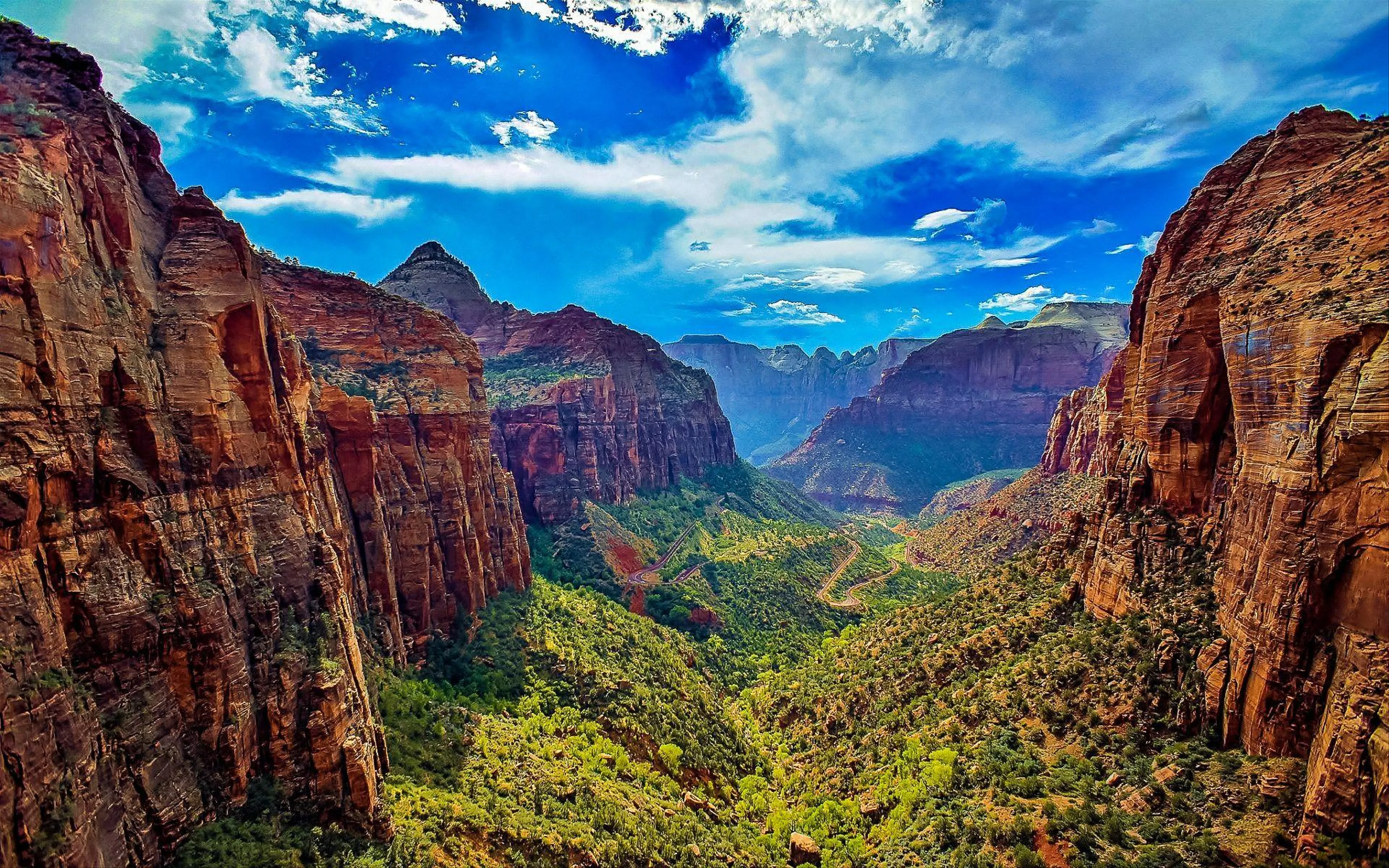 Discover the Breathtaking Beauty of Zion National Park: A Photographer's Paradise