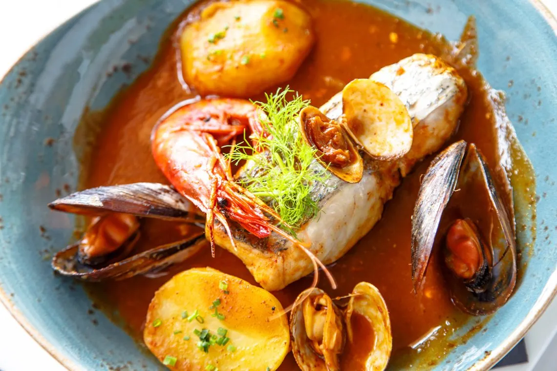 Pairing Bouillabaisse with the Perfect Wine