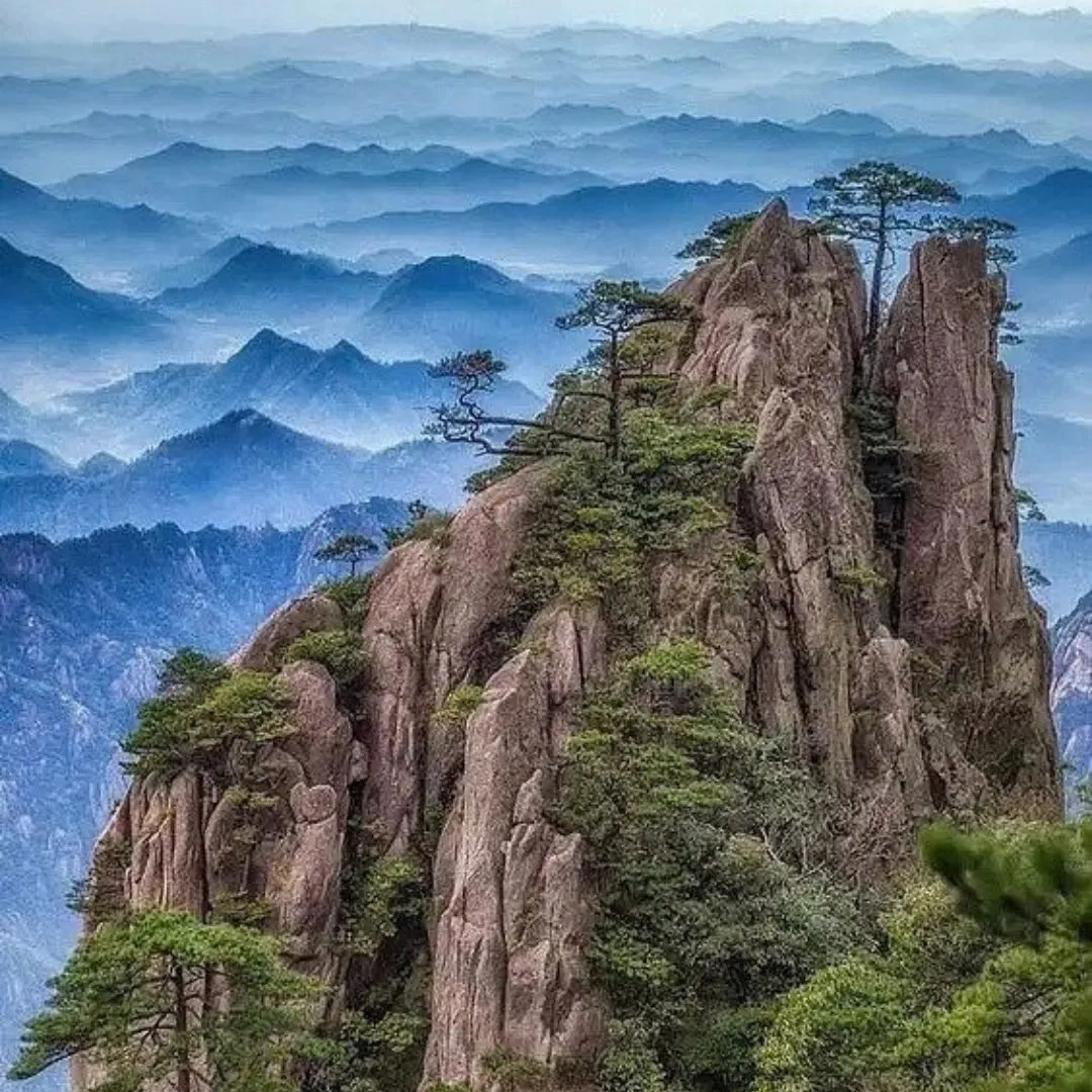 Mount Huashan: A Journey to Heavenly Peaks