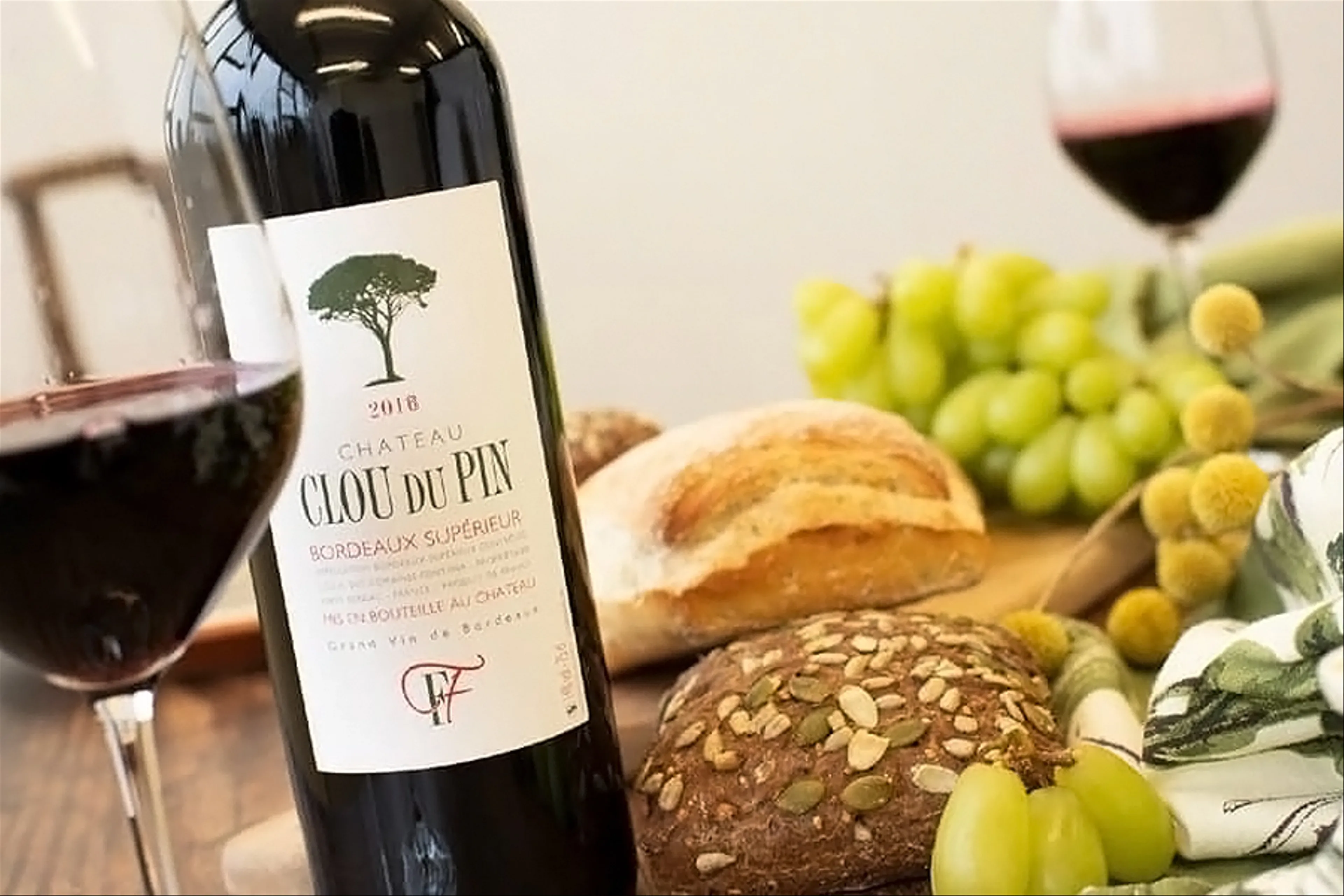 Thưởng Thức Hương Vị Độc Đáo Của Rượu Vang Bordeaux Tại Pháp