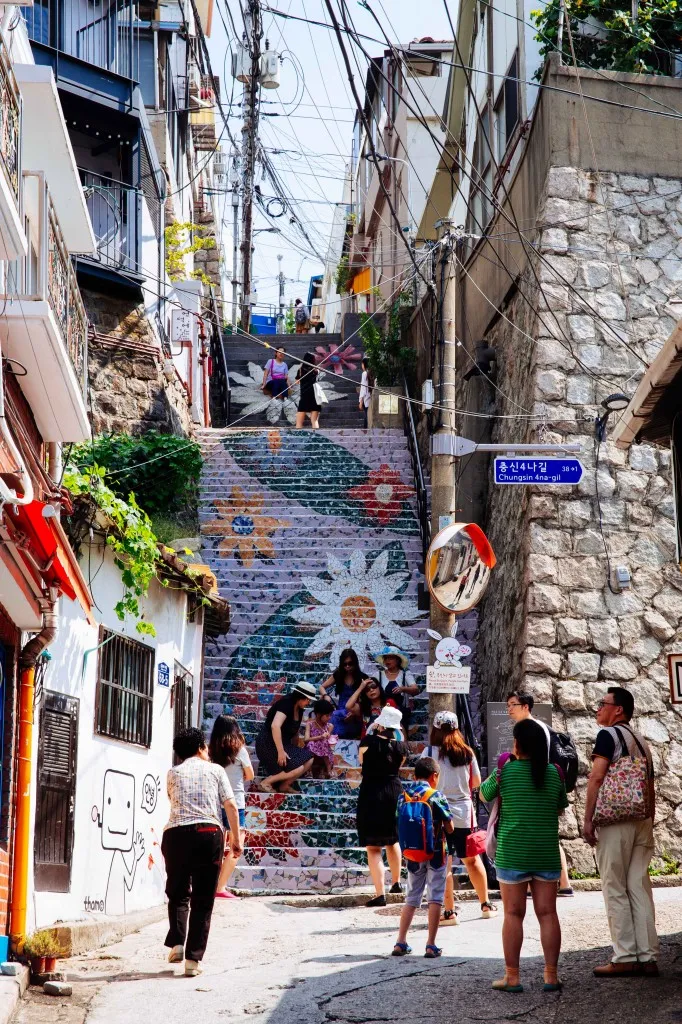 Ihwa Mural Village: Art and Community
