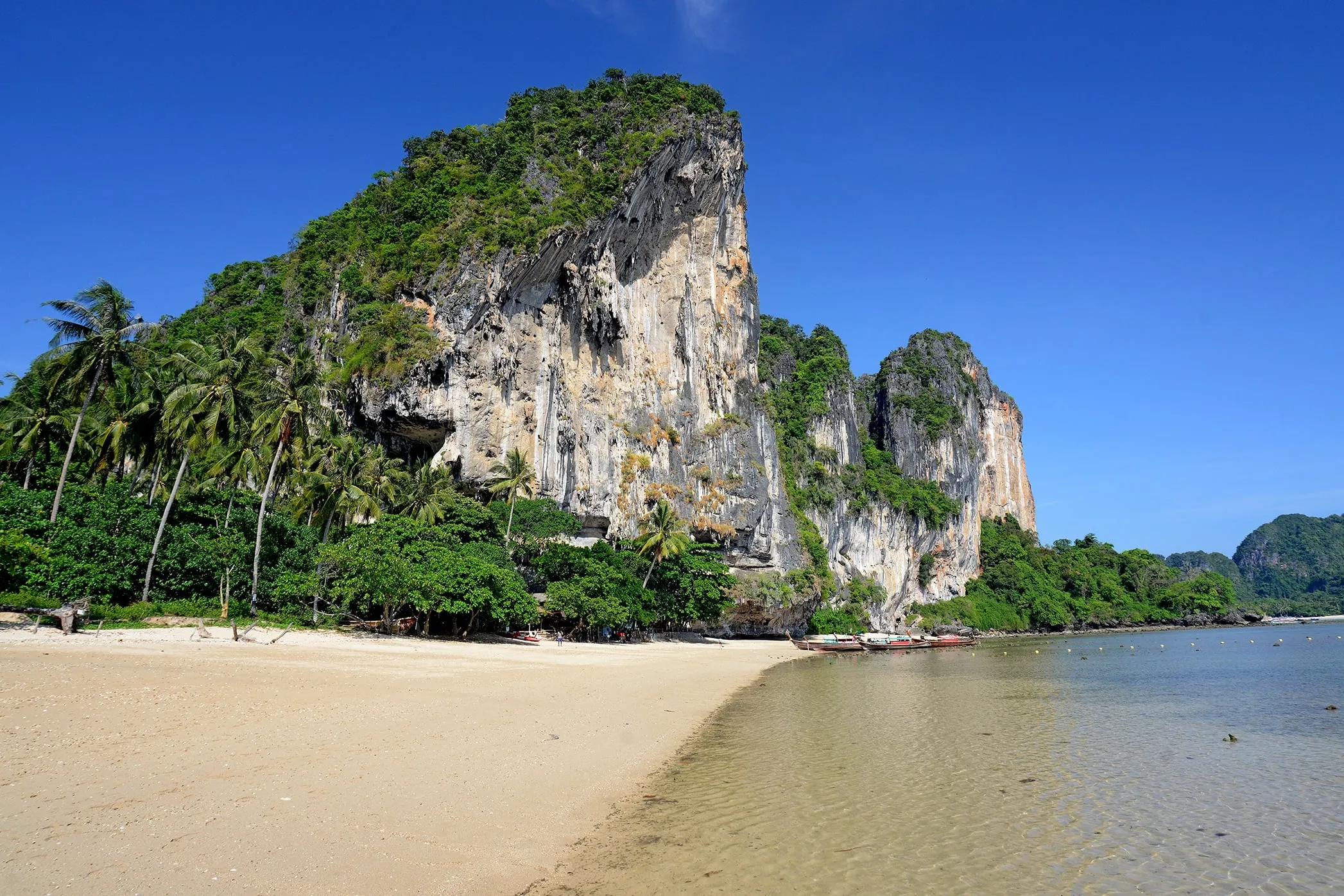 Ton Sai Beach: Ultimate Guide (Updated)
