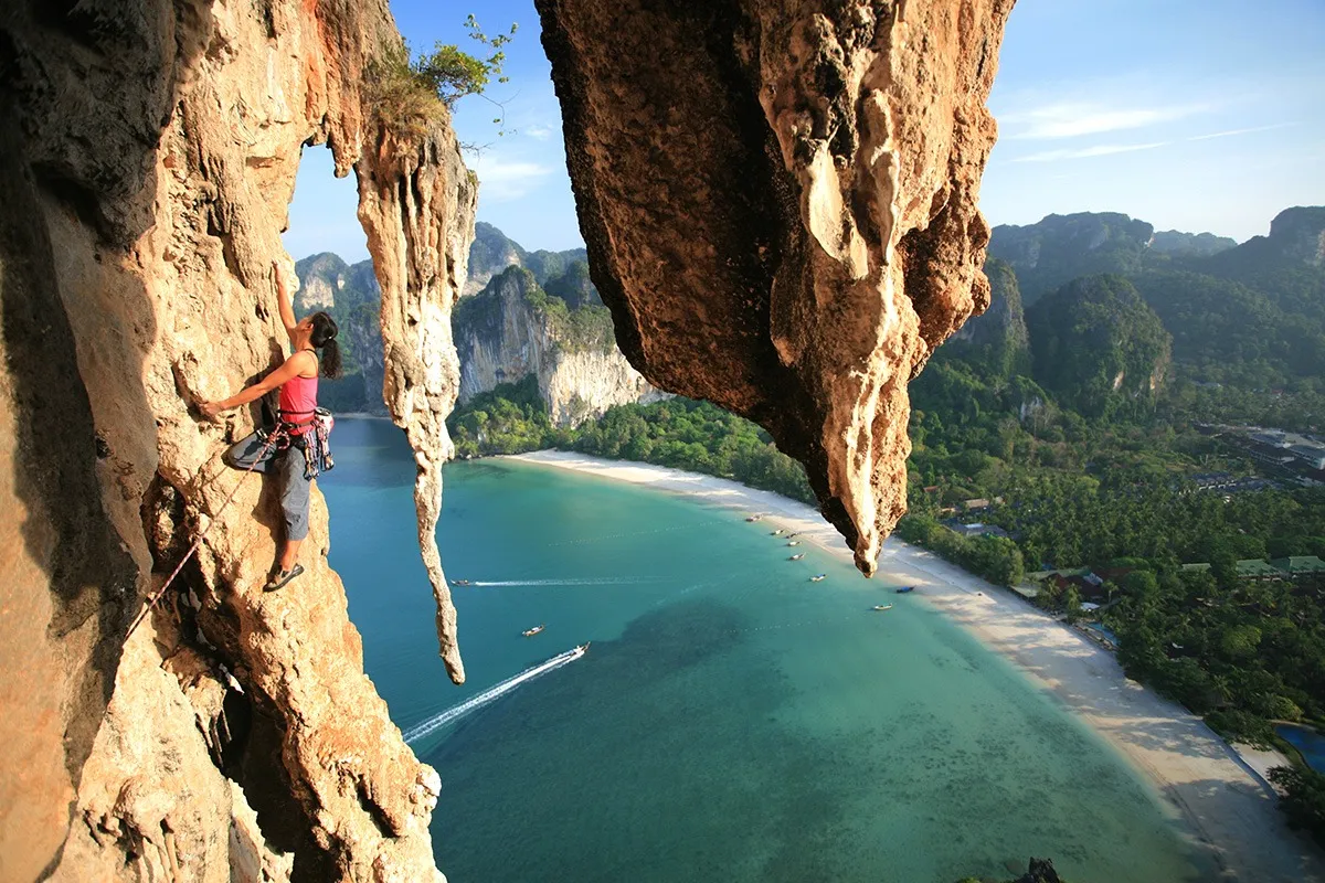 Cách di chuyển đến và quanh khu vực Railay