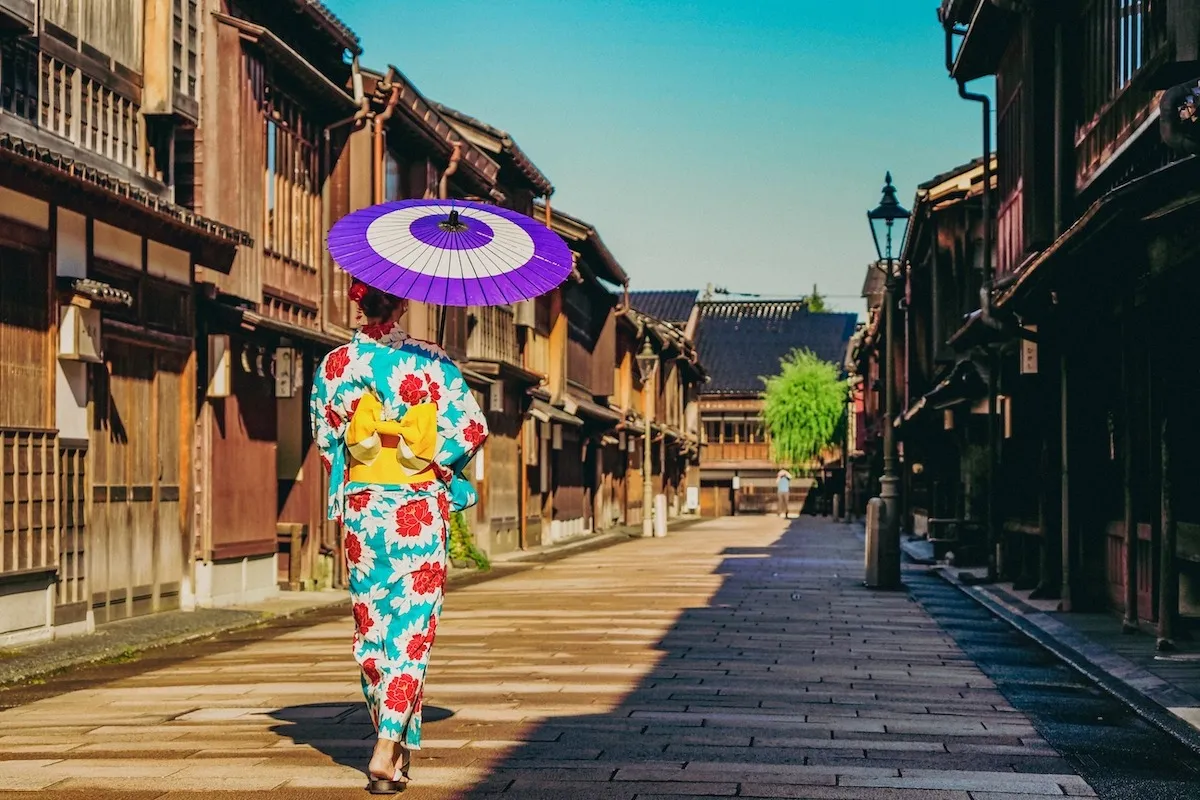 Introduction to Kanazawa: A Historical Overview