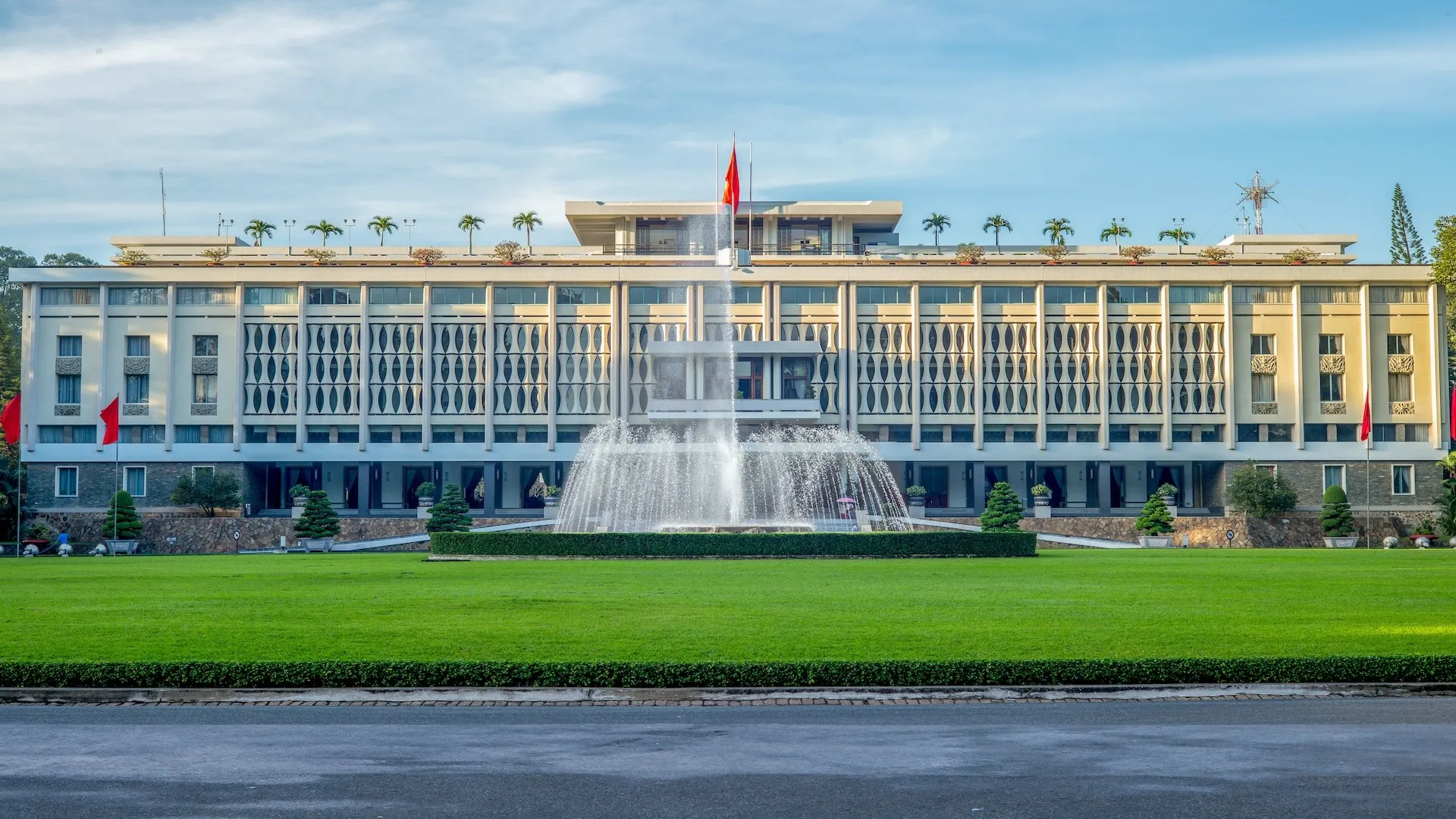 Khám Phá Dinh Độc Lập - Biểu Tượng Lịch Sử
