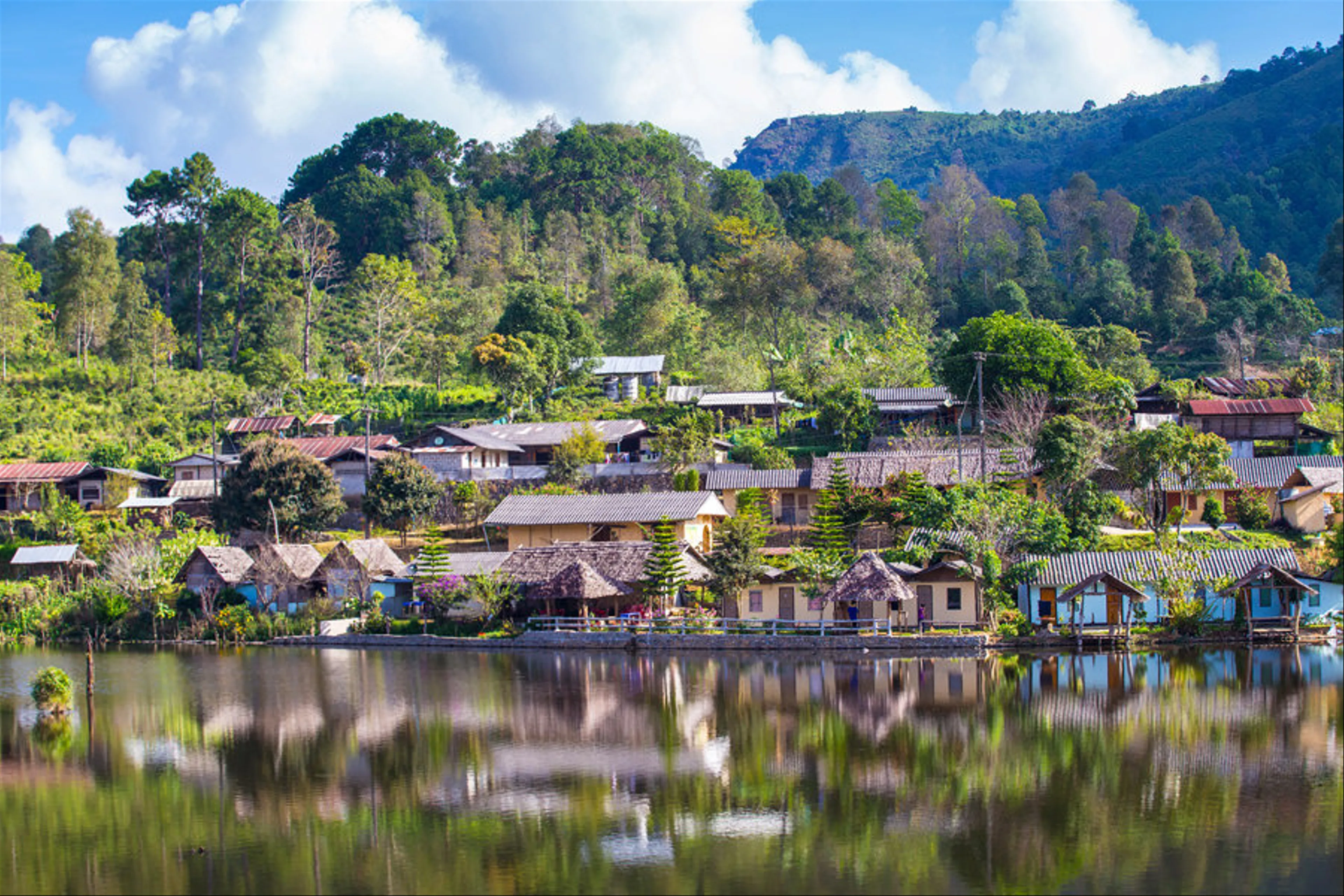 Uncover the Magic of Pai: A Guide to Northern Thailand's Enchanting Escape