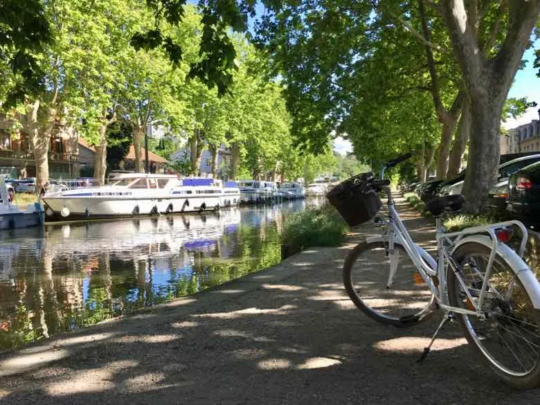 Cultural Experiences Along the Canals