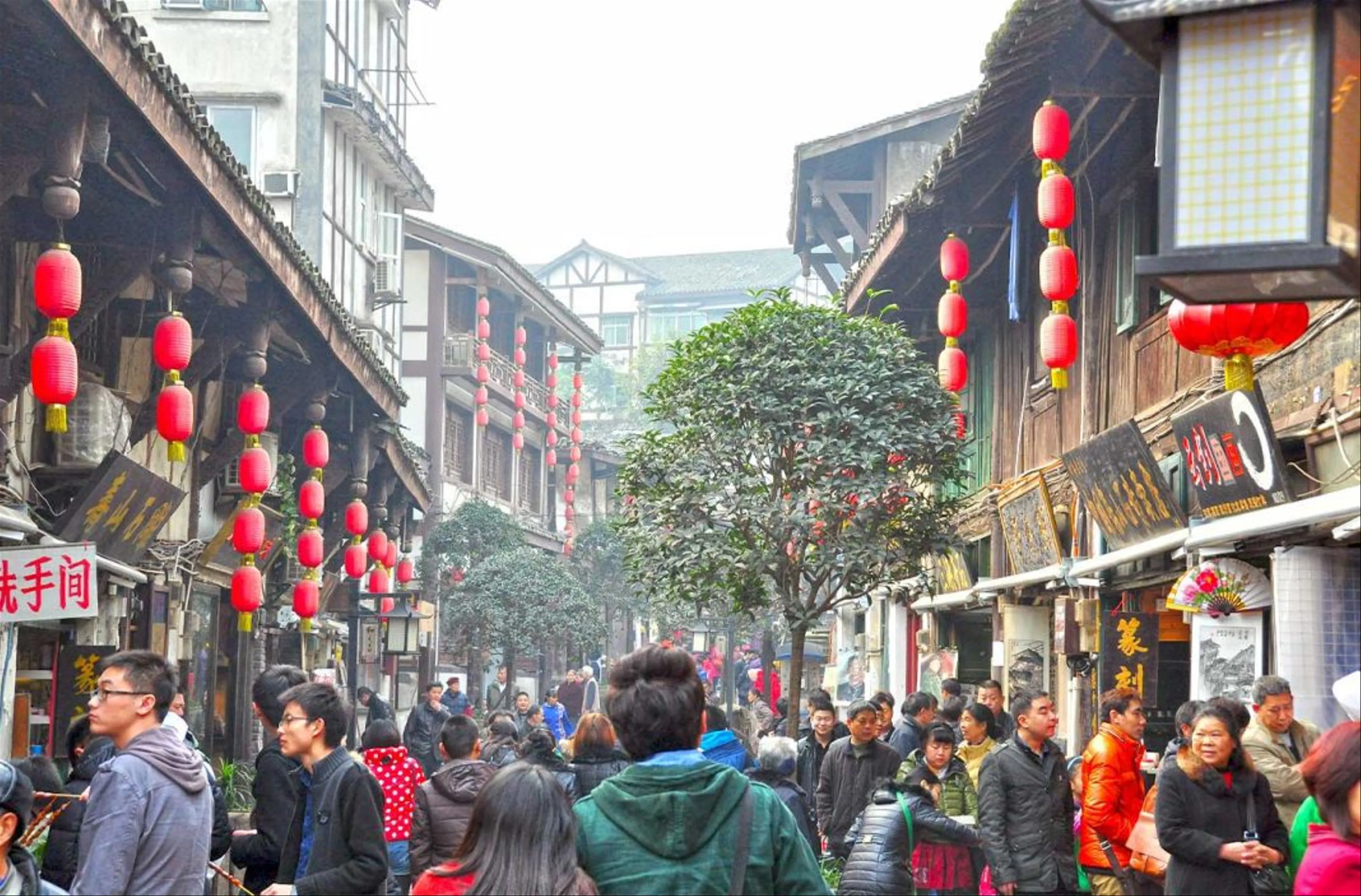 Unveiling the Mysteries of Chongqing: A Guide to its Spicy Cuisine and Steep Streets