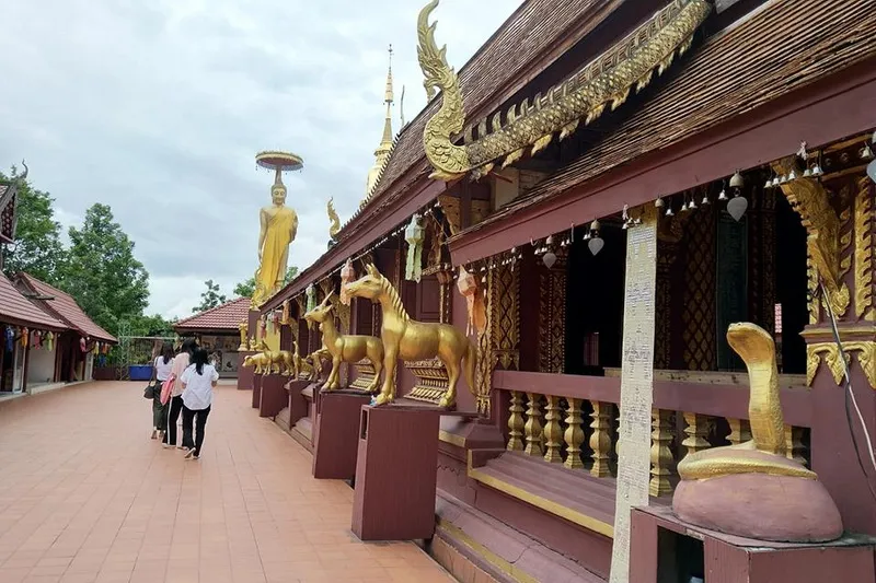 Kruba Srivichai Monument (Lamphun) 'The track of history and civilisation'