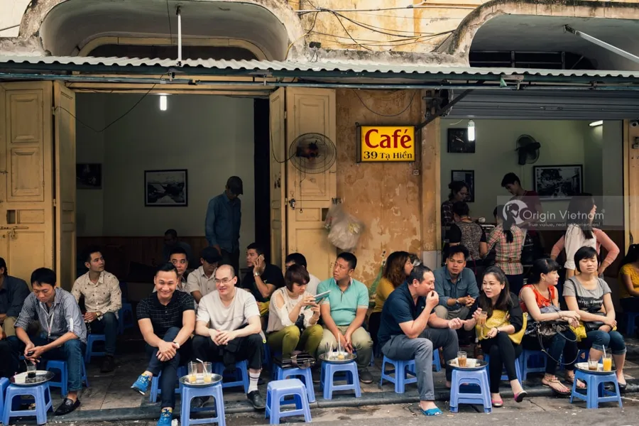 Experiencing Hanoi Like a Local: Coffee and Conversation