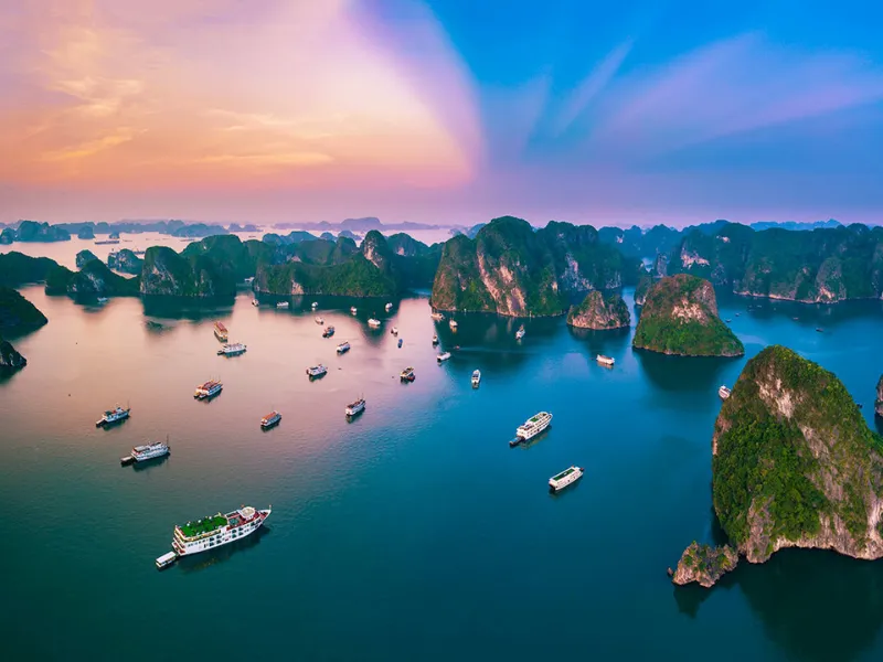 Exploring Ha Long Bay’s Iconic Islands