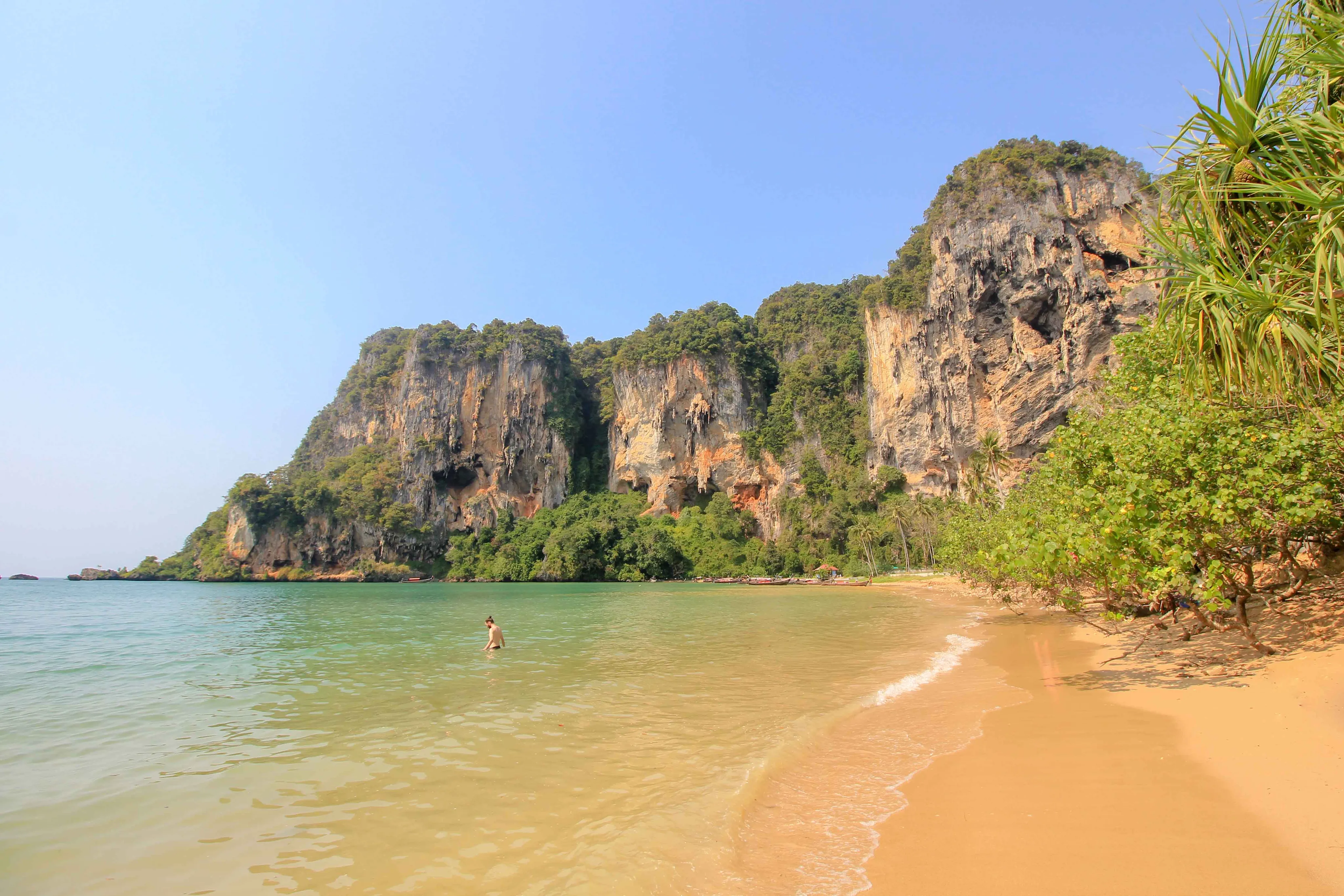 Tonsai Beach: A Paradise Beach in Krabi - PlacesofJuma