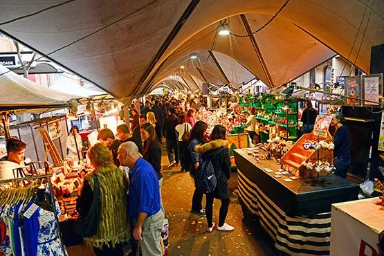 The Historic Rocks Market: A Taste of Tradition