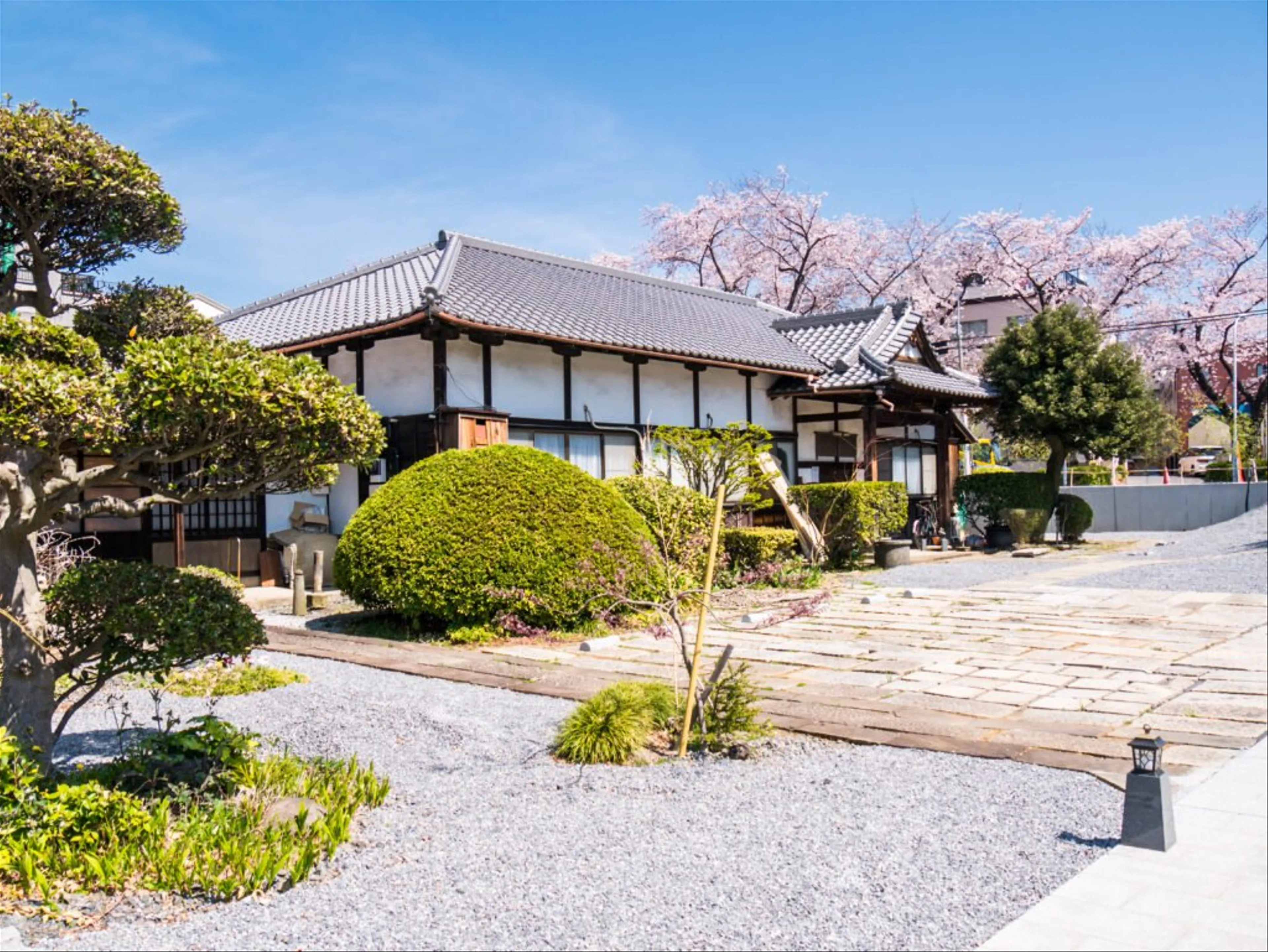 Hidden Charms of Yanaka: Tokyo's Timeless Neighborhood