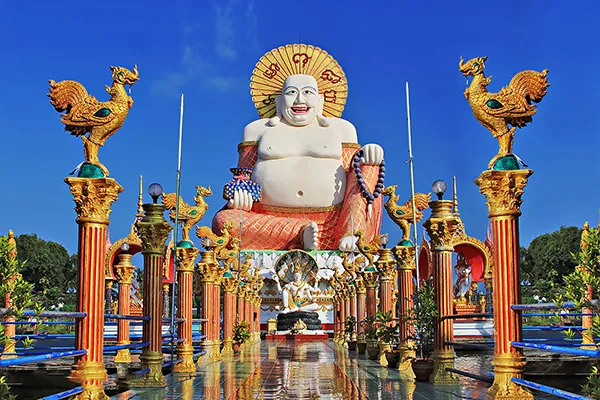 Thăm viếng chùa Wat Plai Laem trong chuyến du lịch Thái Lan