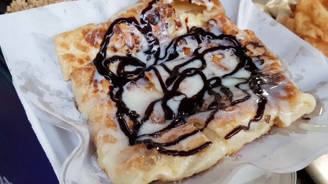 Roti Gluay - Bánh Chuối Chiên Giòn