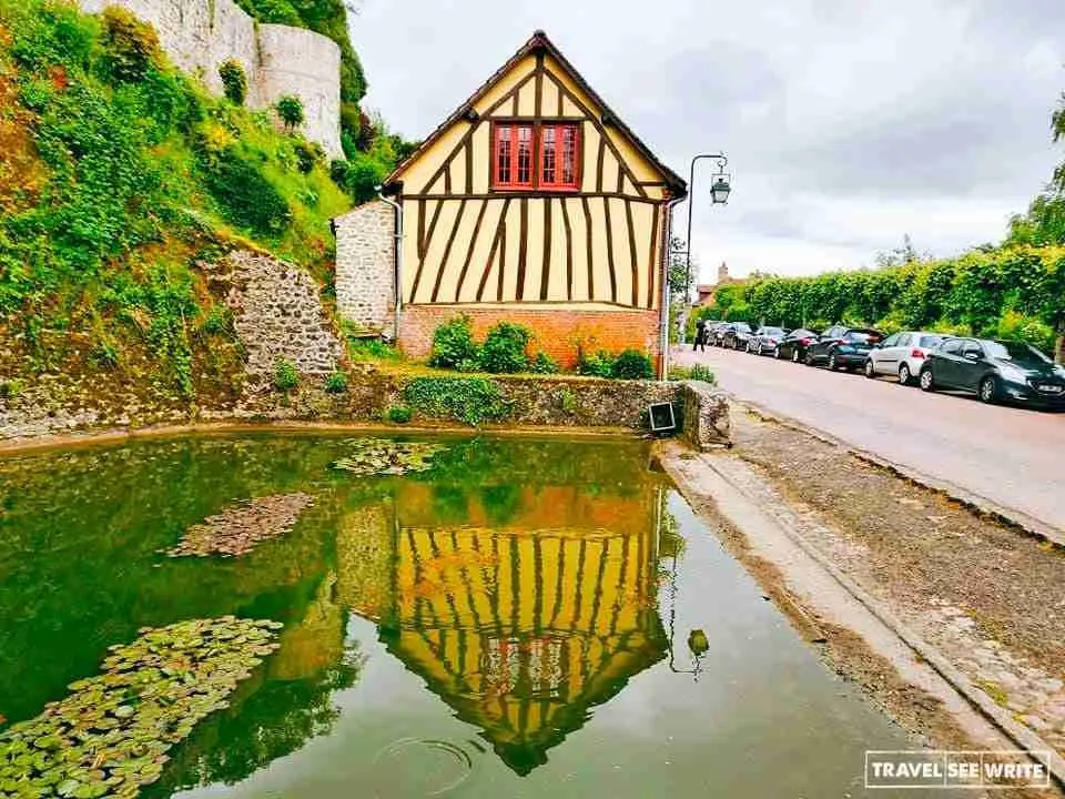 Hidden Gems and Local Haunts