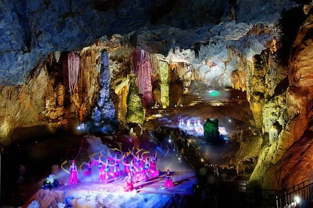 Hướng Dẫn Tham Quan Động Thiên Đường