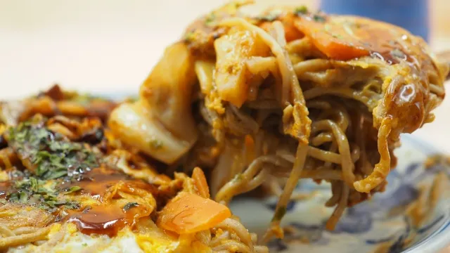 Sự khác biệt giữa Okonomiyaki Hiroshima và Osaka